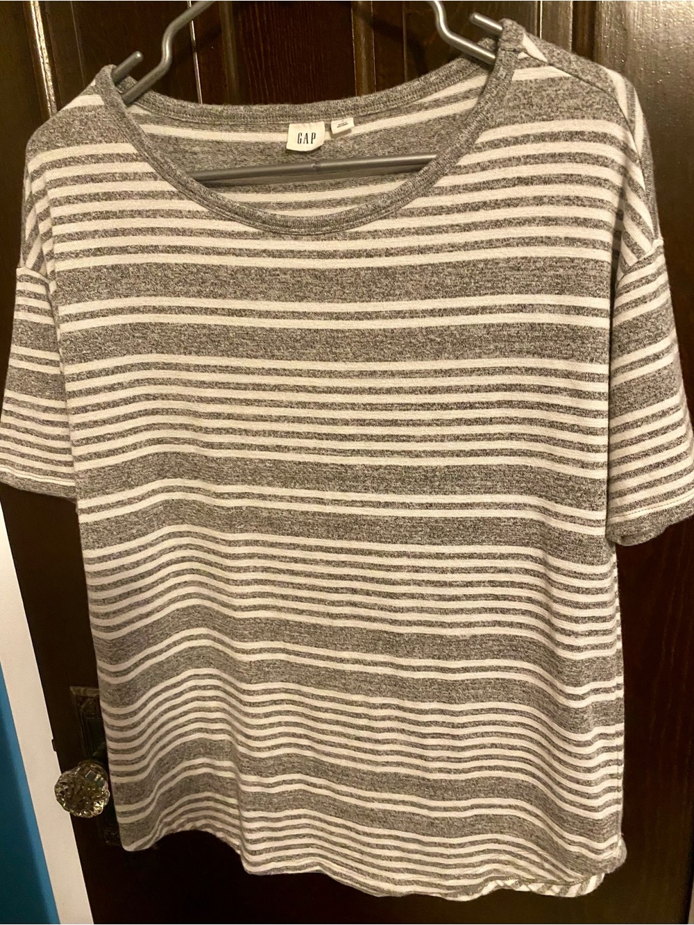 GAP Gray & White Striped Short Sleeve Top